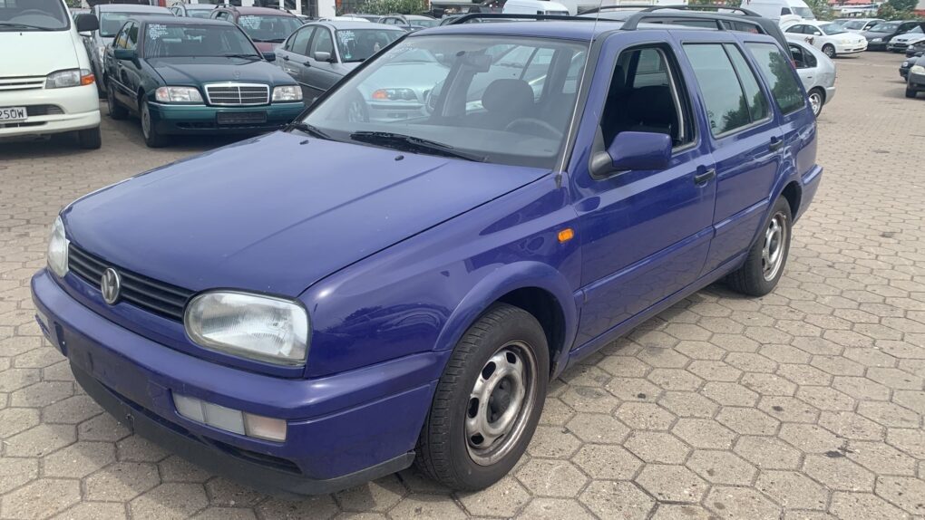 Volkwagen Golf 1.8