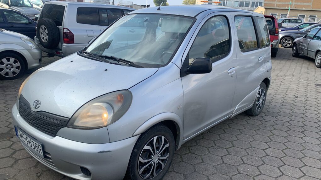 Toyota Yaris Verso
