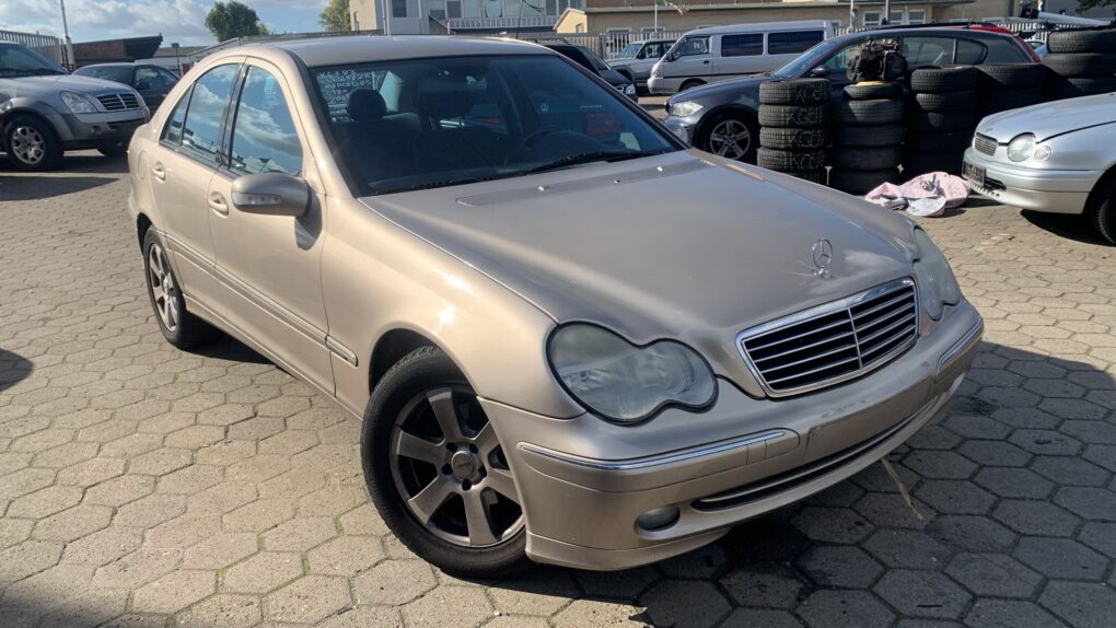 Mercedes C180