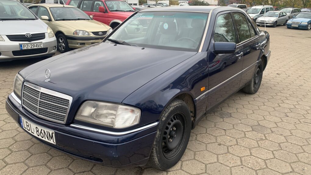Mercedes C200