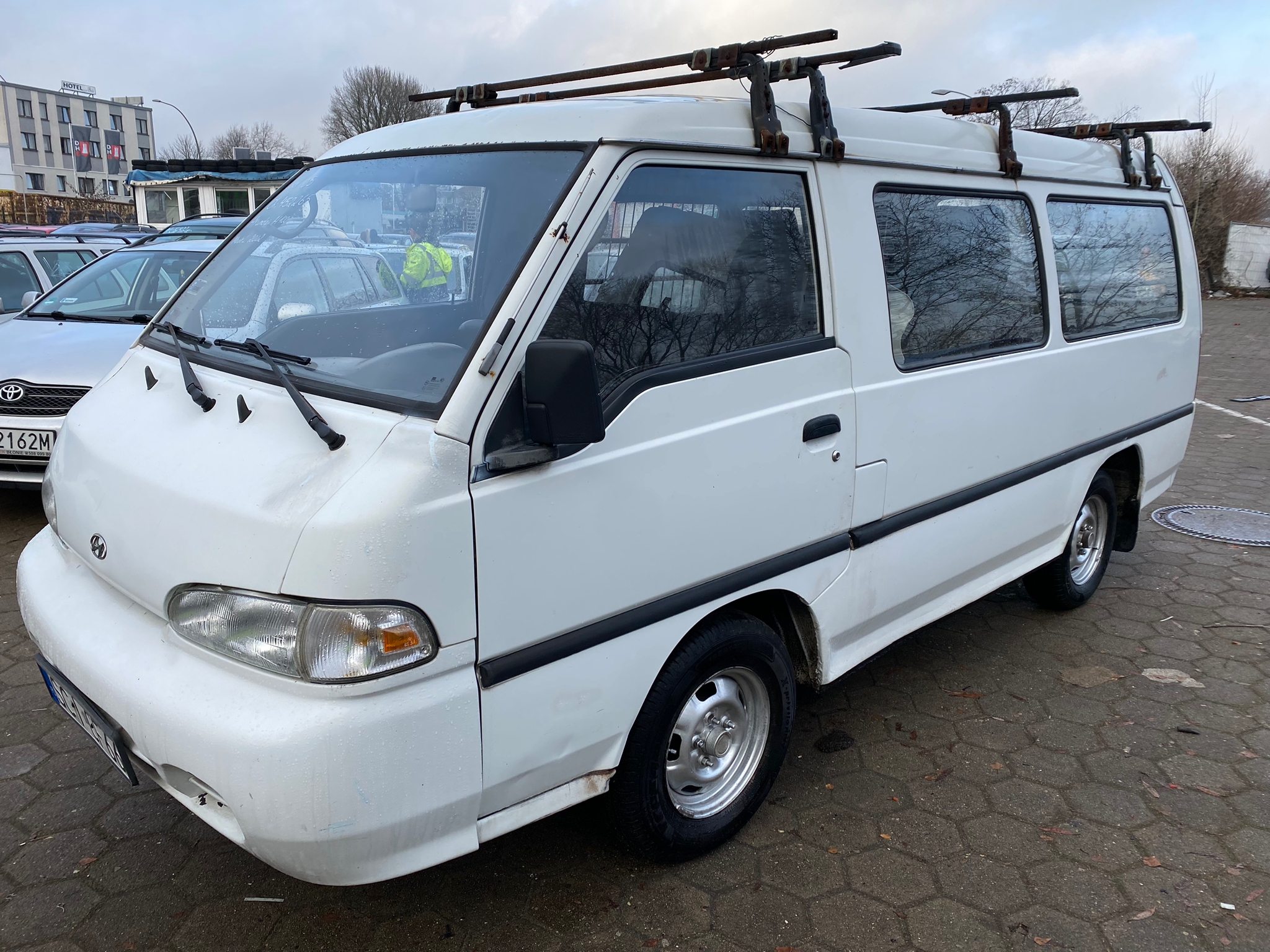 Hyundai H100