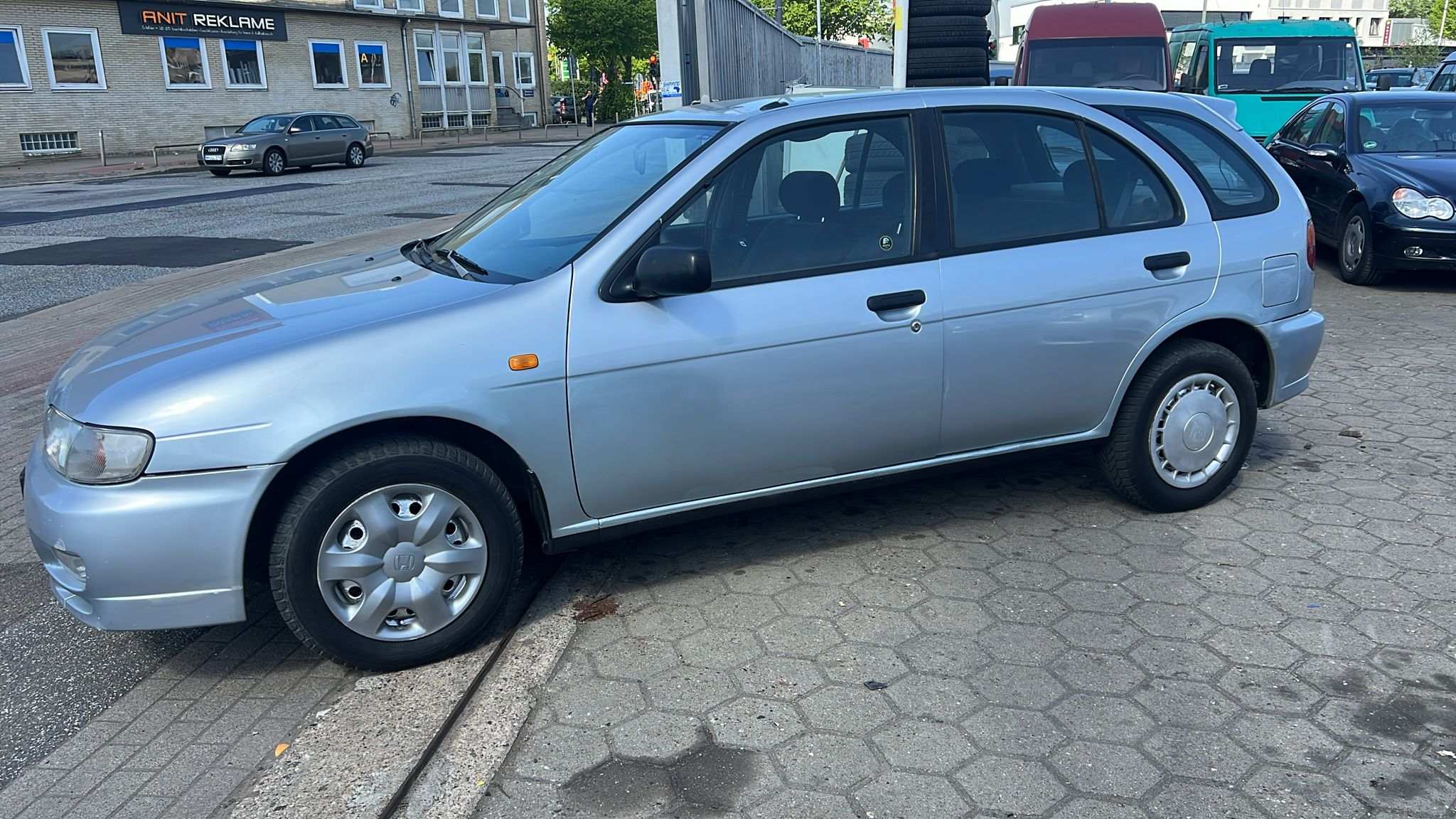 Nissan Almera 1.6
