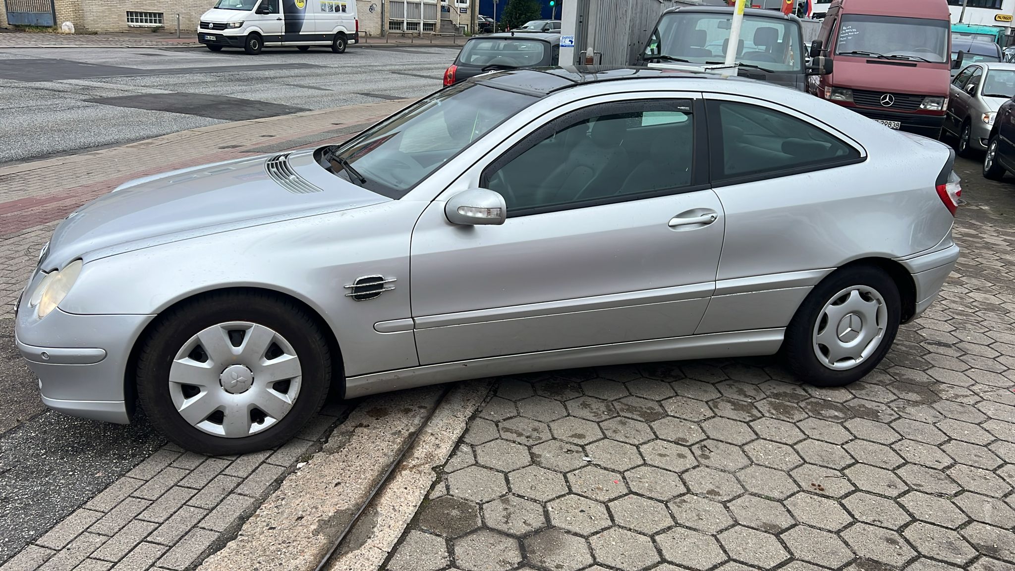 Mercedes C230
