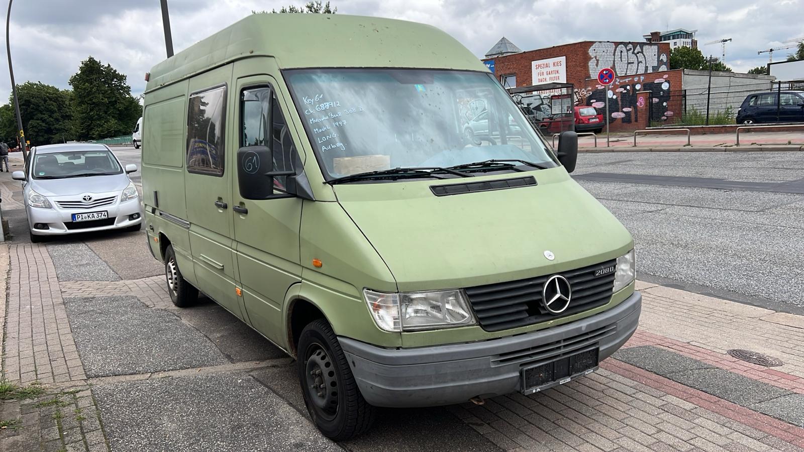 Mercedes 208