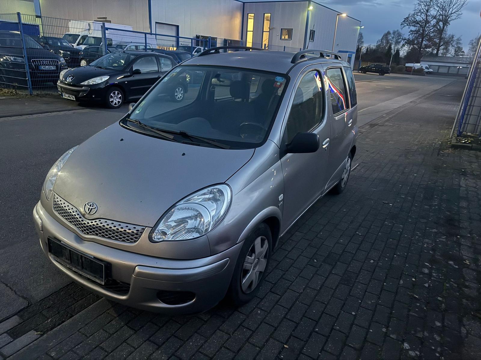 Toyota Yaris Verso