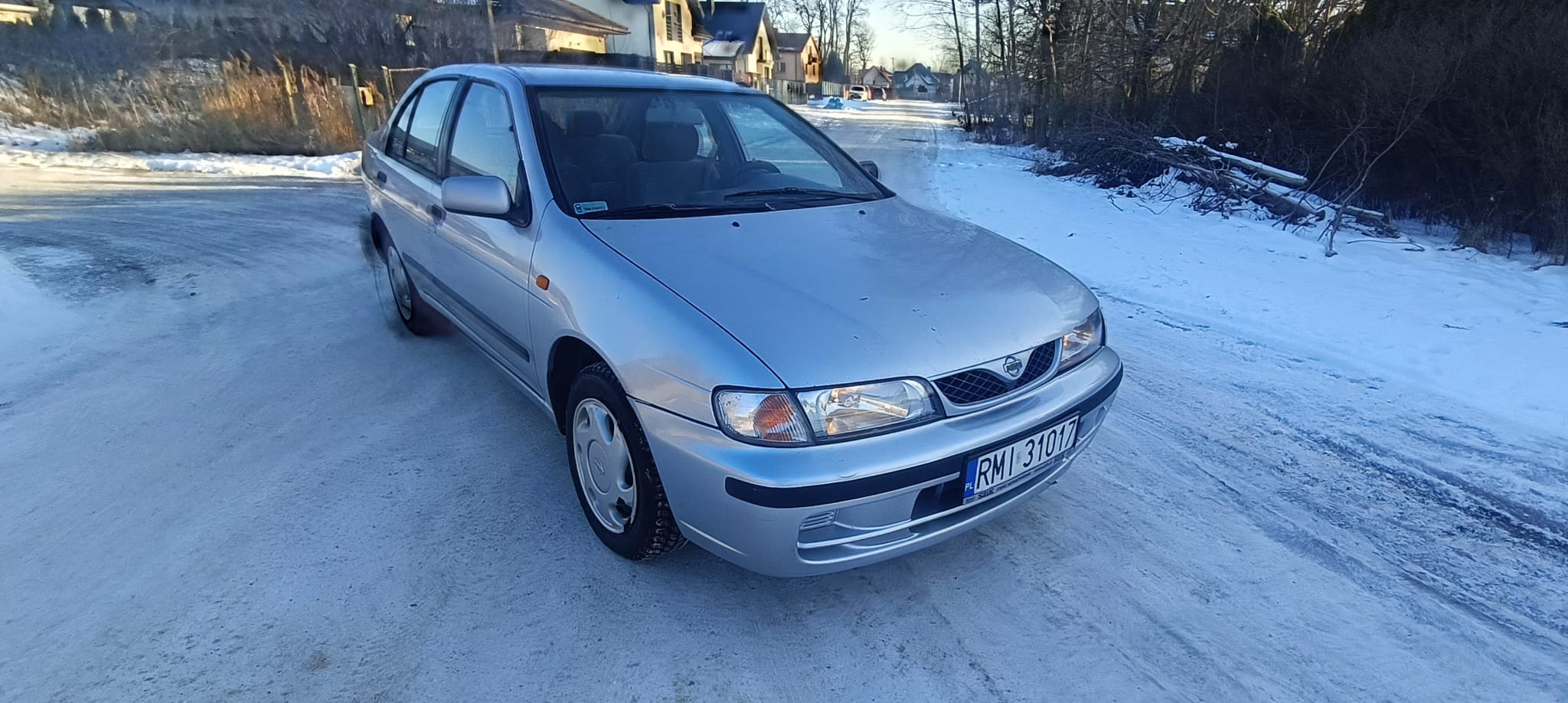 Nissan Almera