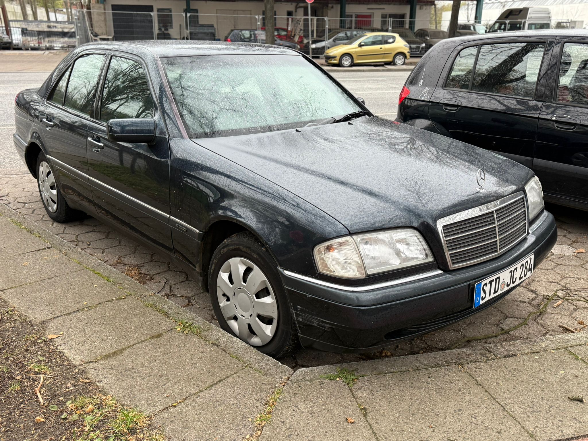 Mercedes C180
