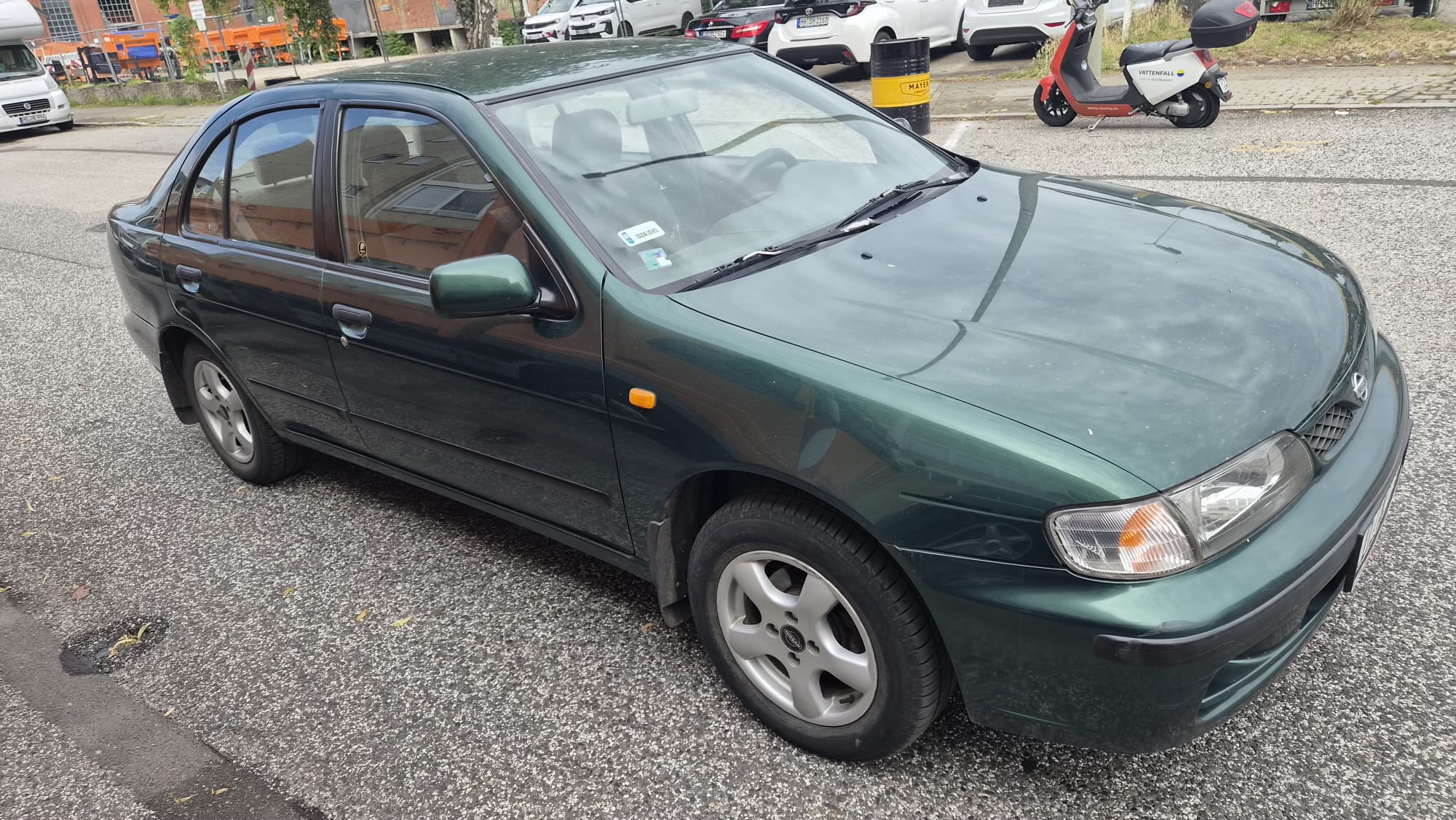 Nissan Almera
