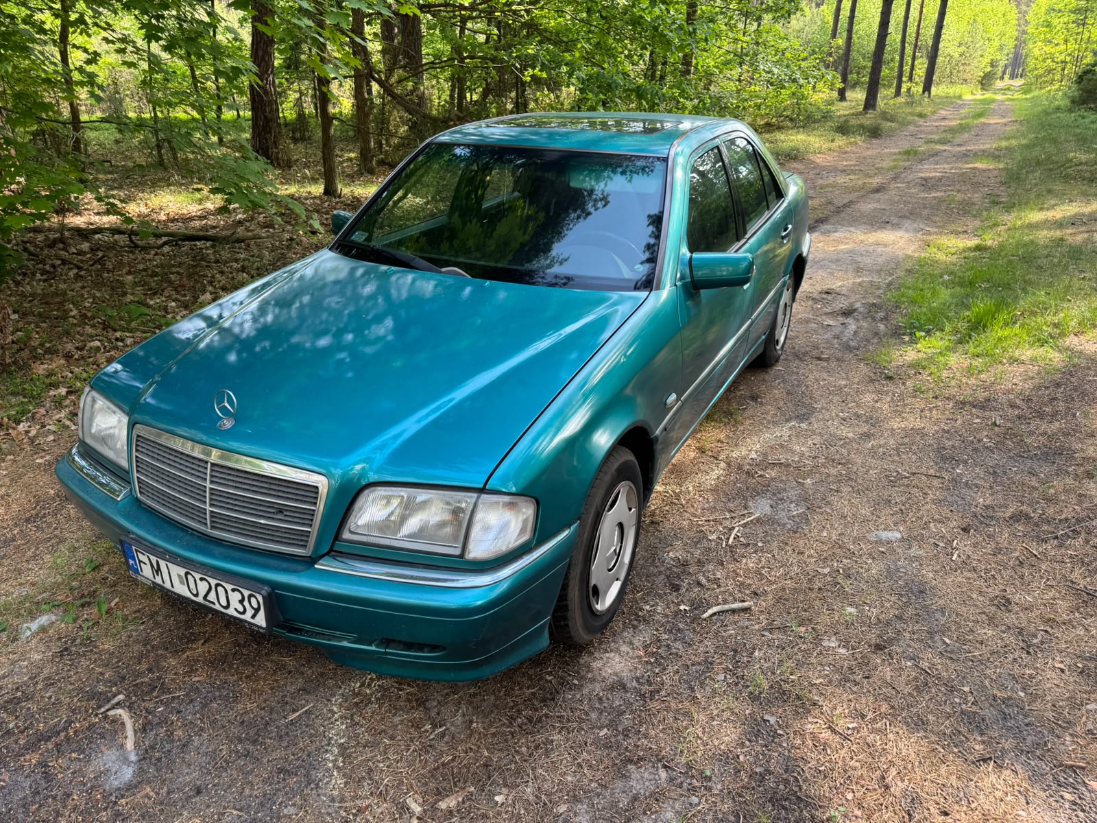 Mercedes C200