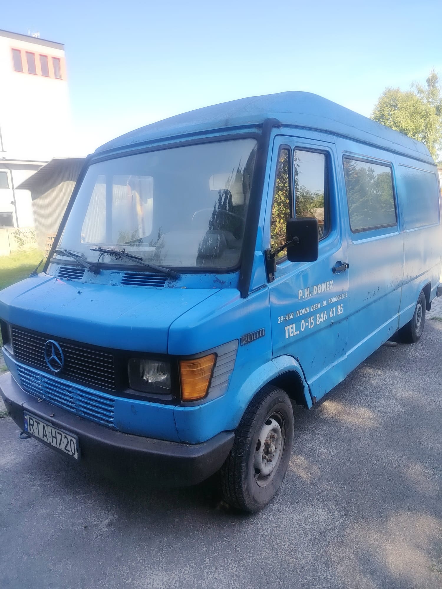 Mercedes 208
